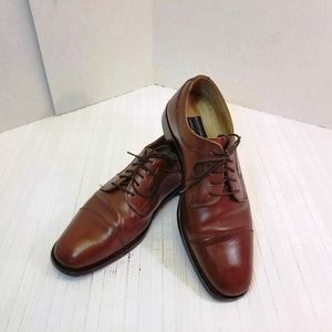 EUC. Bostonian Crown Windsor Oxfords Size 9.5M